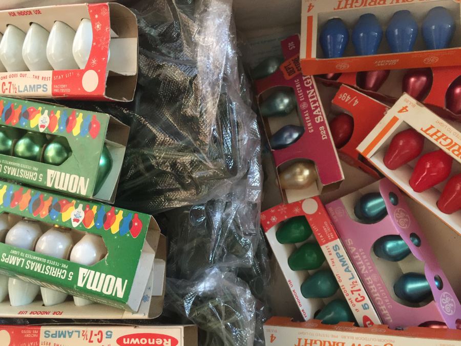 Huge Colored Christmas Bulb Light Lot [Photo 3]