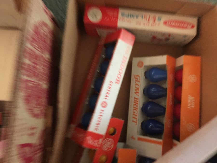 Huge Colored Christmas Bulb Light Lot [Photo 6]