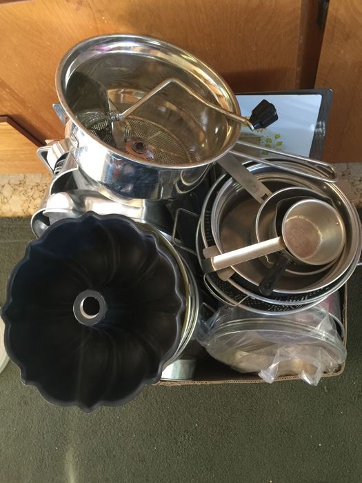 Kitchen Lot [Photo 8]