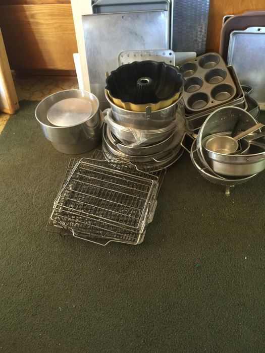 Kitchen Lot [Photo 4]