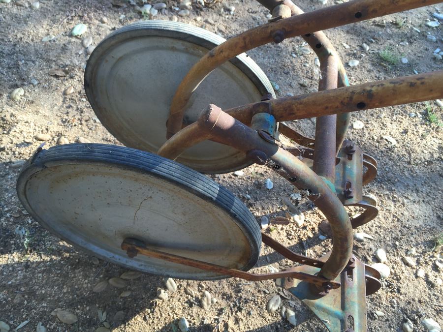 Vintage Hand Push Cultivator [Photo 3]