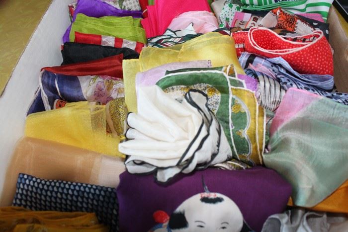 Huge Designer Scarf Lot Silk [Photo 5]