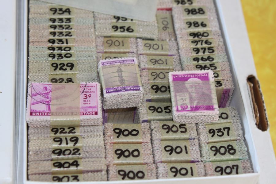 Stamp Lot 900 Cancelled Stamps - Same Stamps Bundled Together [Photo 2]