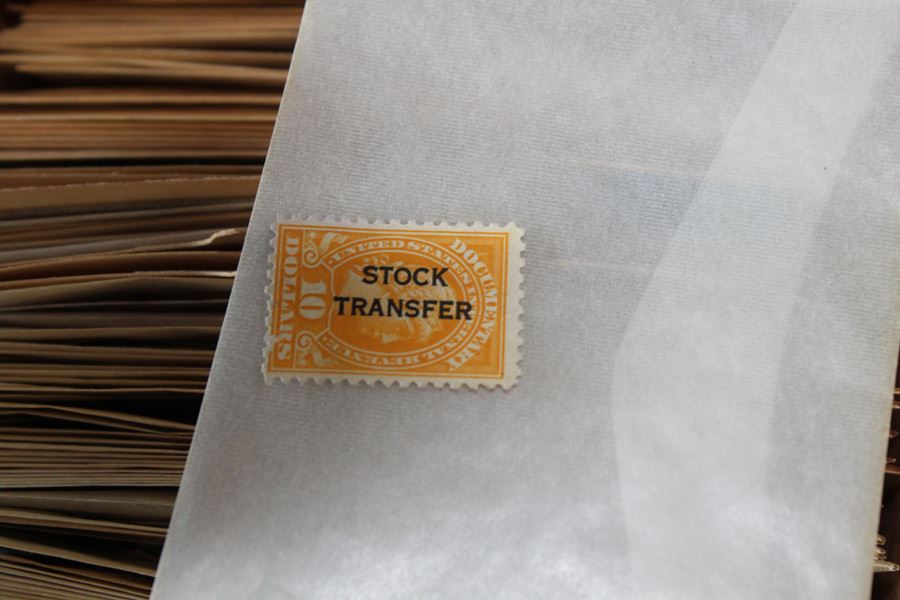 Huge Collectible Stamp Lot Of Cancelled Stamps Bagged [Photo 10]