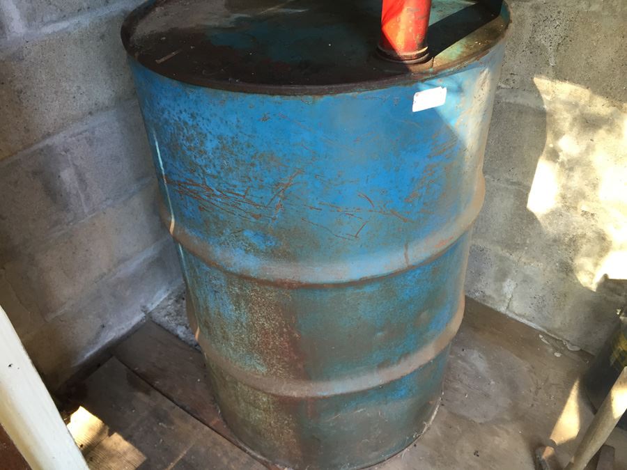 Large Kerosene Drum [Photo 4]