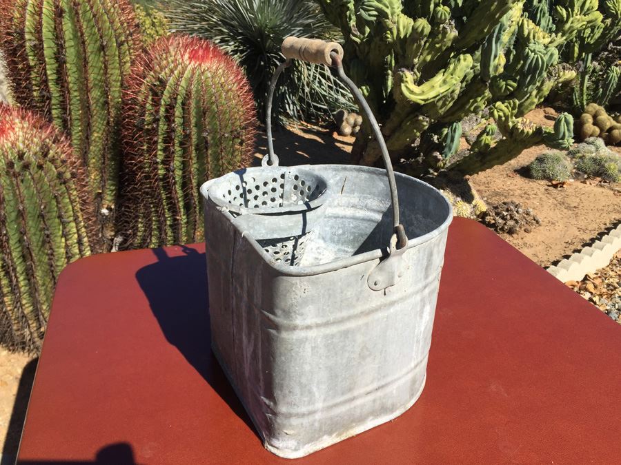 Galvanized Metal Bucket [Photo 6]