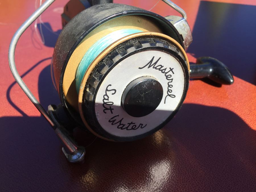 (3) Fishing Reels [Photo 4]