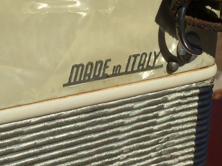 Crucianelli Accordion Italy With Case [Photo 2]