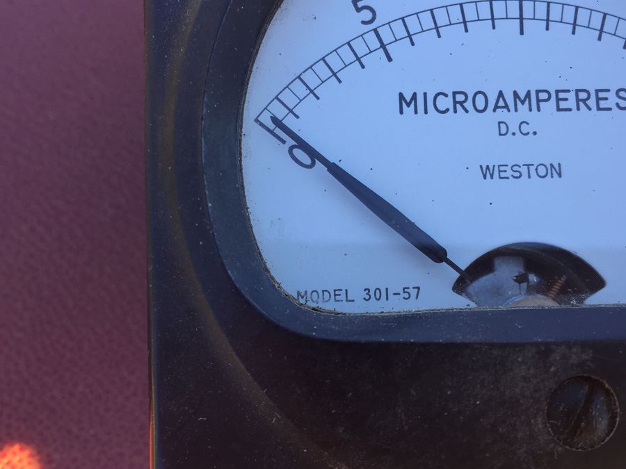 (4) Vintage Gauge Lot [Photo 2]