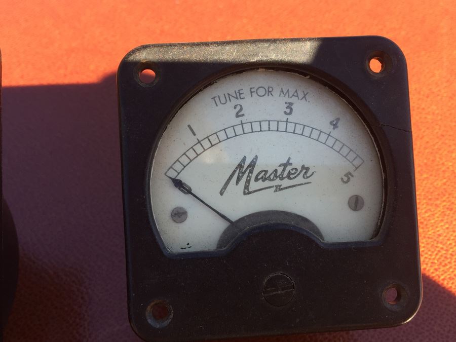 (4) Vintage Gauge Lot [Photo 9]