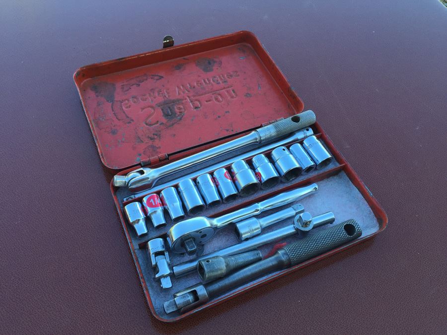 Vintage Snapon Tool Socket Wrenches Lot With Metal Case