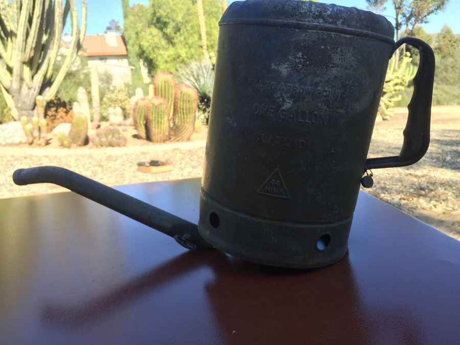 Vintage SWINGSPOUT Metal Oil Can [Photo 7]
