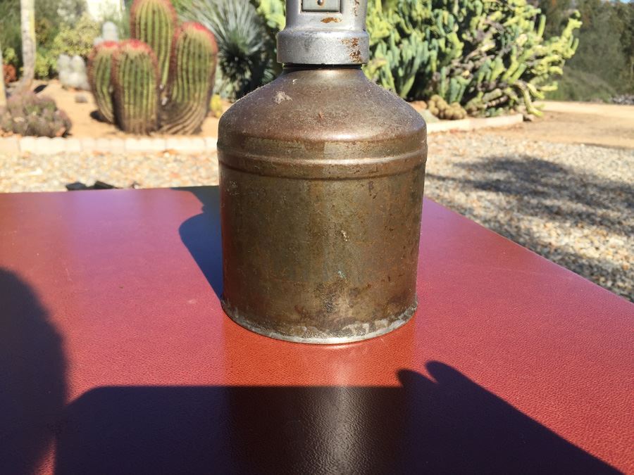Vintage Hand Oil Spray Gun [Photo 7]