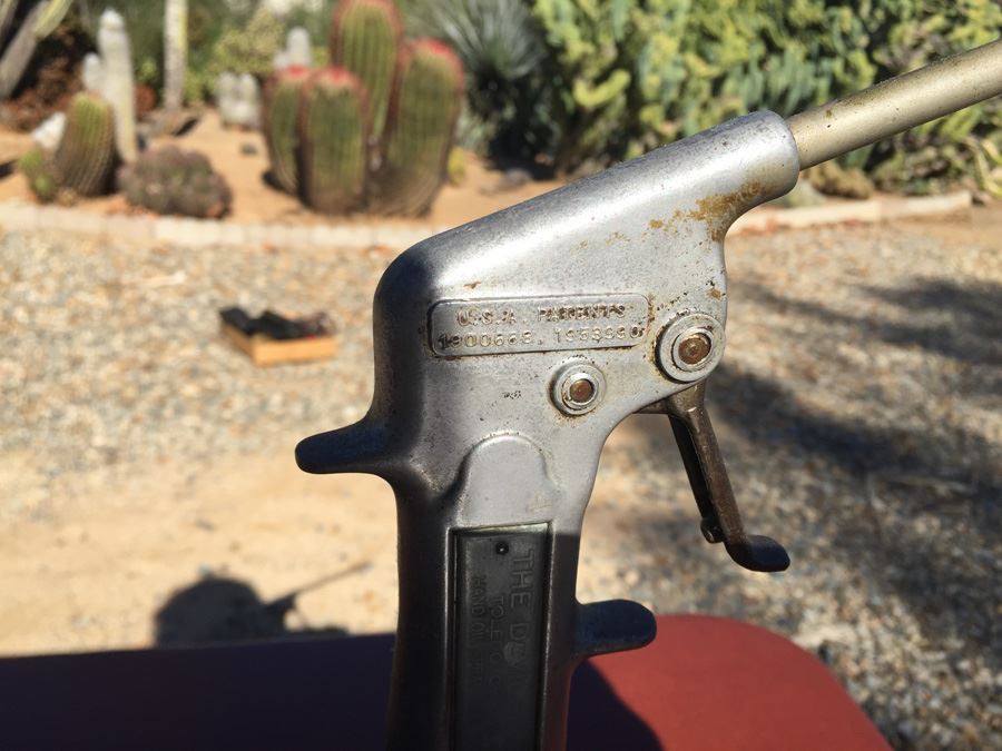 Vintage Hand Oil Spray Gun [Photo 8]