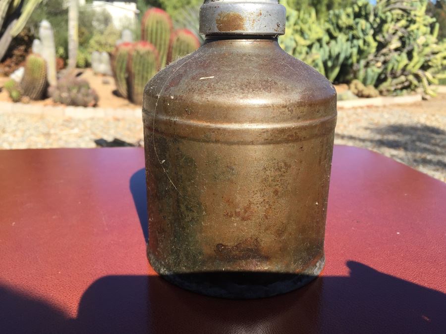 Vintage Hand Oil Spray Gun [Photo 9]