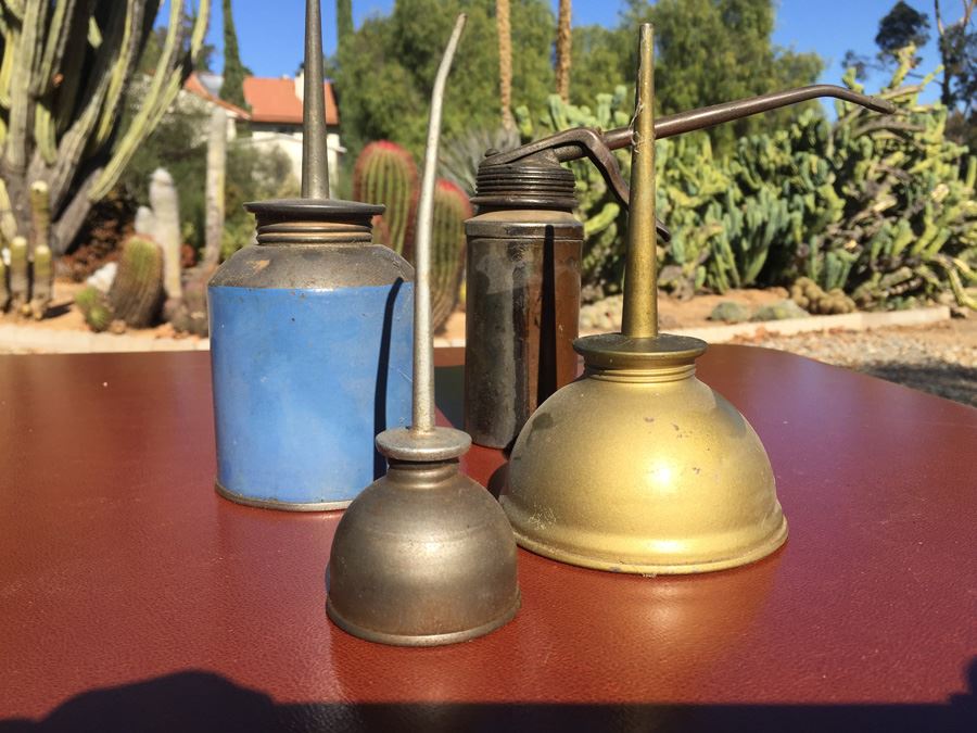 Vintage Oil Cans [Photo 5]