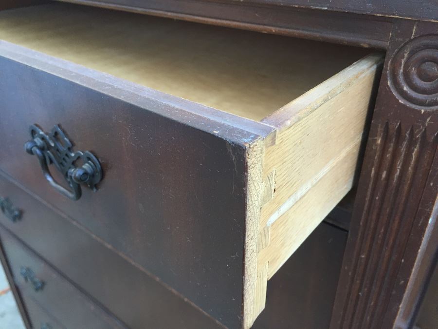 Vintage 5-Drawer Dresser [Photo 6]