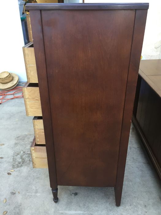 Vintage 5-Drawer Dresser [Photo 8]