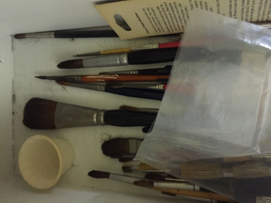 Paint Brush Lot [Photo 6]