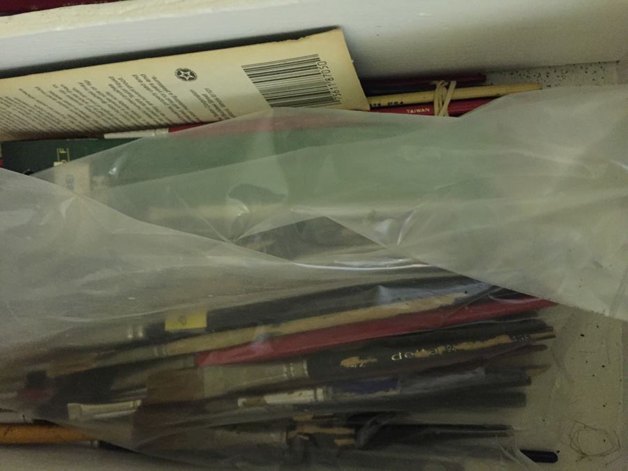 Paint Brush Lot [Photo 5]