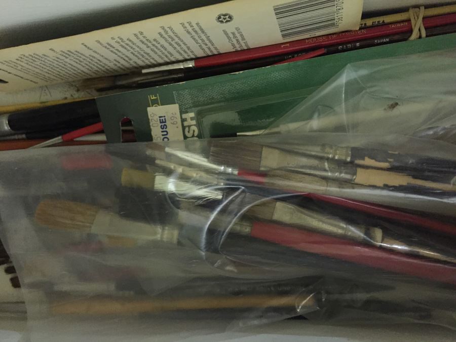 Paint Brush Lot [Photo 8]
