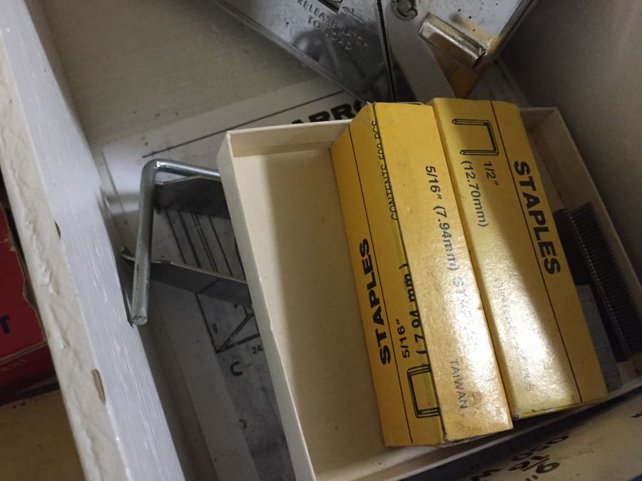 Staple Lot [Photo 11]