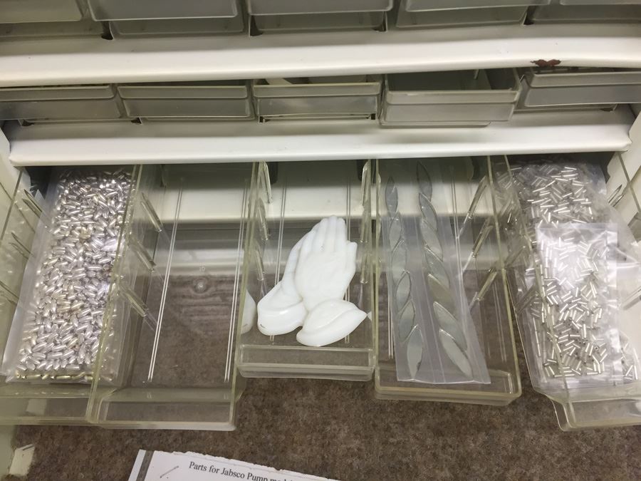 Metal Storage Bin Packed With Jewelry Making Beads [Photo 9]