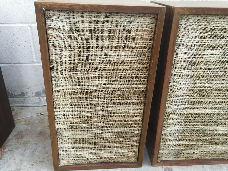 Acoustic Research AR-2 Speakers [Photo 4]