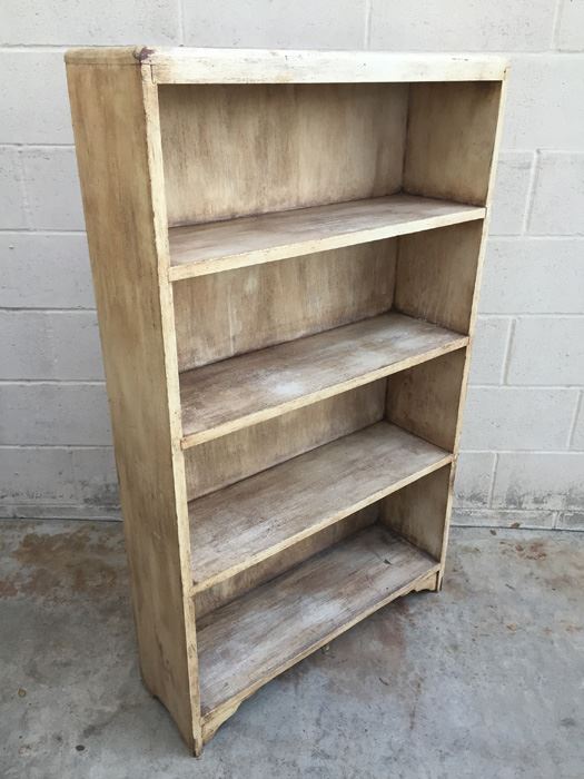 Small Vintage Bookshelf [Photo 3]