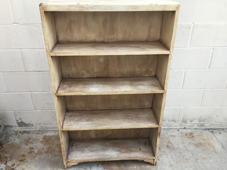 Small Vintage Bookshelf [Photo 1]