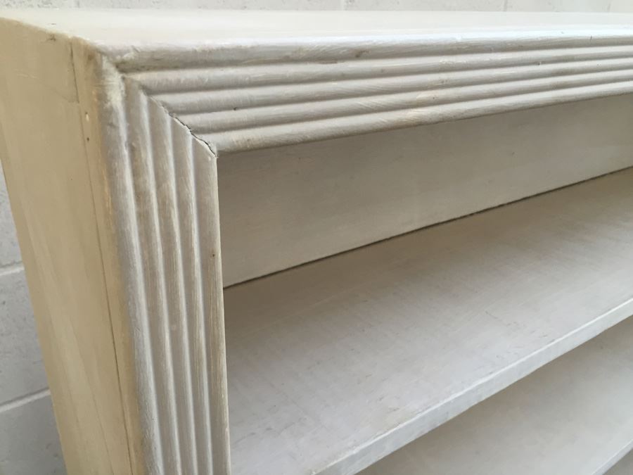 Vintage Bookshelf [Photo 4]