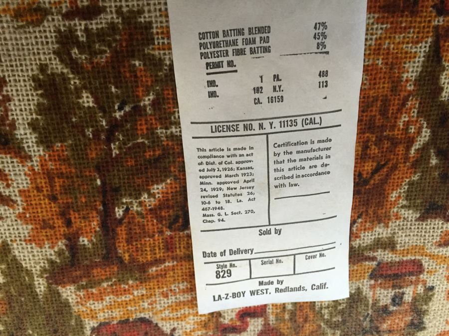 Wingback LA-Z-Boy Chair [Photo 9]