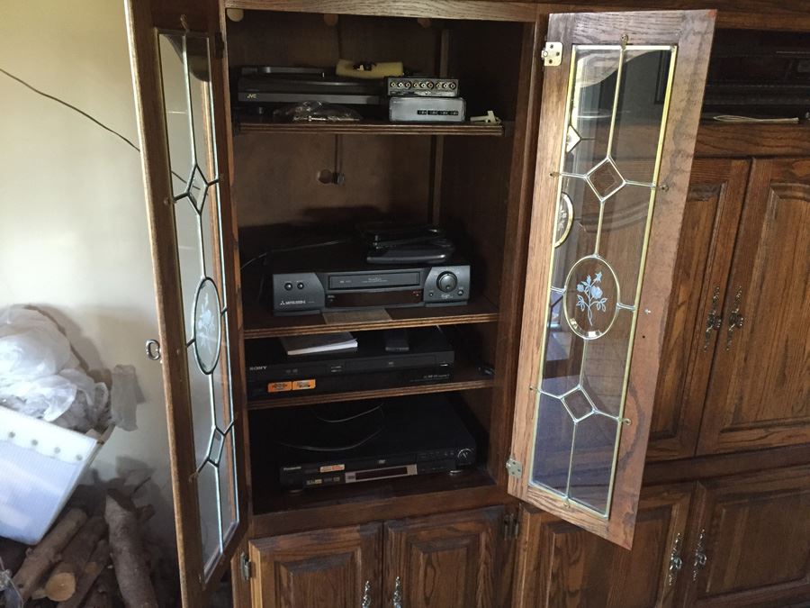 Wooden Cabinet Entertainment Center Ball And Claw Feet (Empty) [Photo 10]