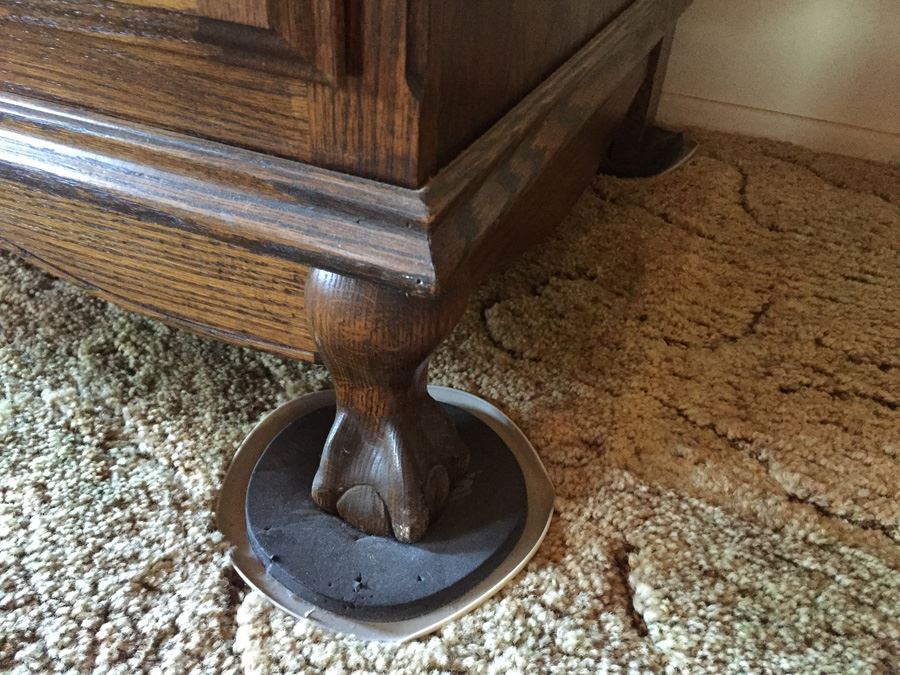 Wooden Cabinet Entertainment Center Ball And Claw Feet (Empty) [Photo 6]