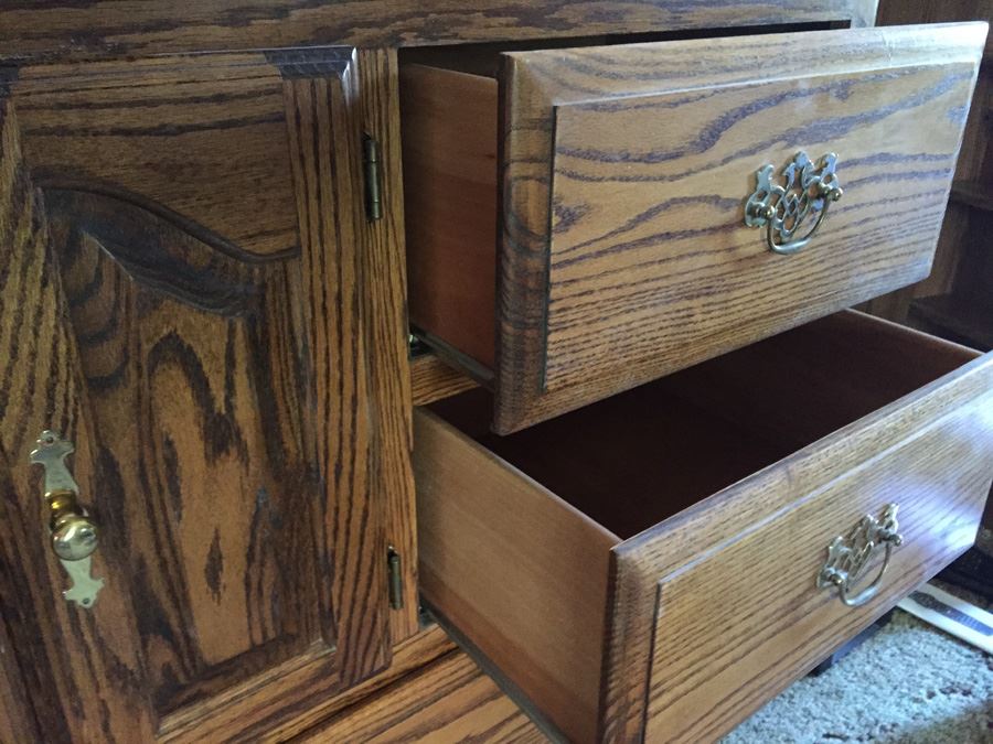 2-Piece Bedroom Set - Dresser And Headboard (Does Not Include Bed) [Photo 6]