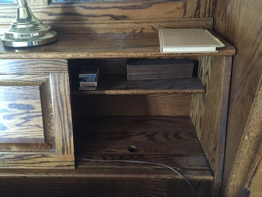 2-Piece Bedroom Set - Dresser And Headboard (Does Not Include Bed) [Photo 10]