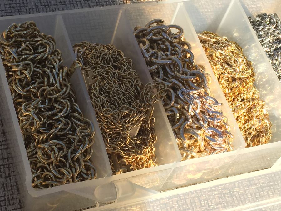 Plastic Bin Of Jewelery Making Chains [Photo 5]
