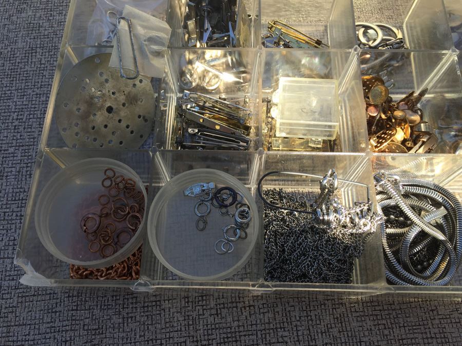 Plastic Bin Of Jewelery Making Parts [Photo 3]