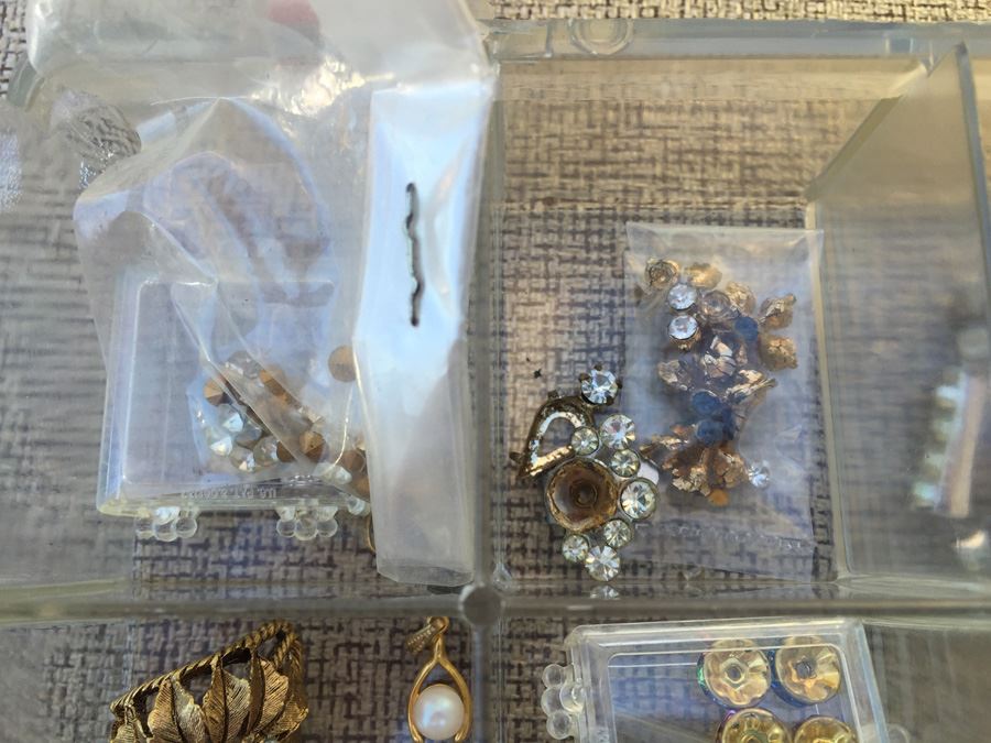 Plastic Bin Of Jewelery Making Parts [Photo 5]