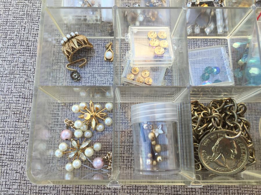 Plastic Bin Of Jewelery Making Parts [Photo 2]