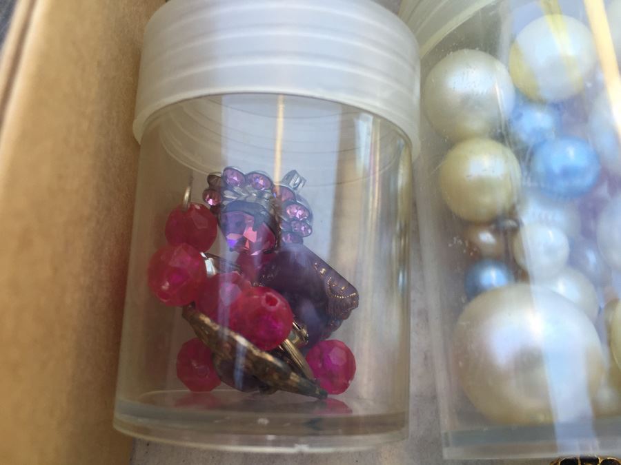 Box Full Of Jewelry Making Parts [Photo 3]