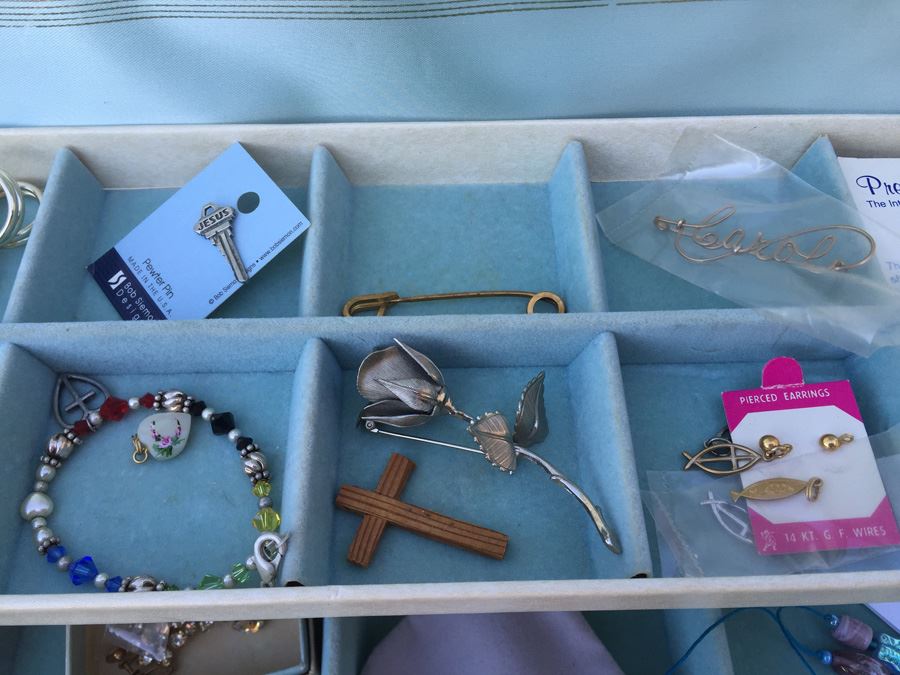 Vintage Jewelry Box Filled With Jewelry And Several Watches [Photo 7]