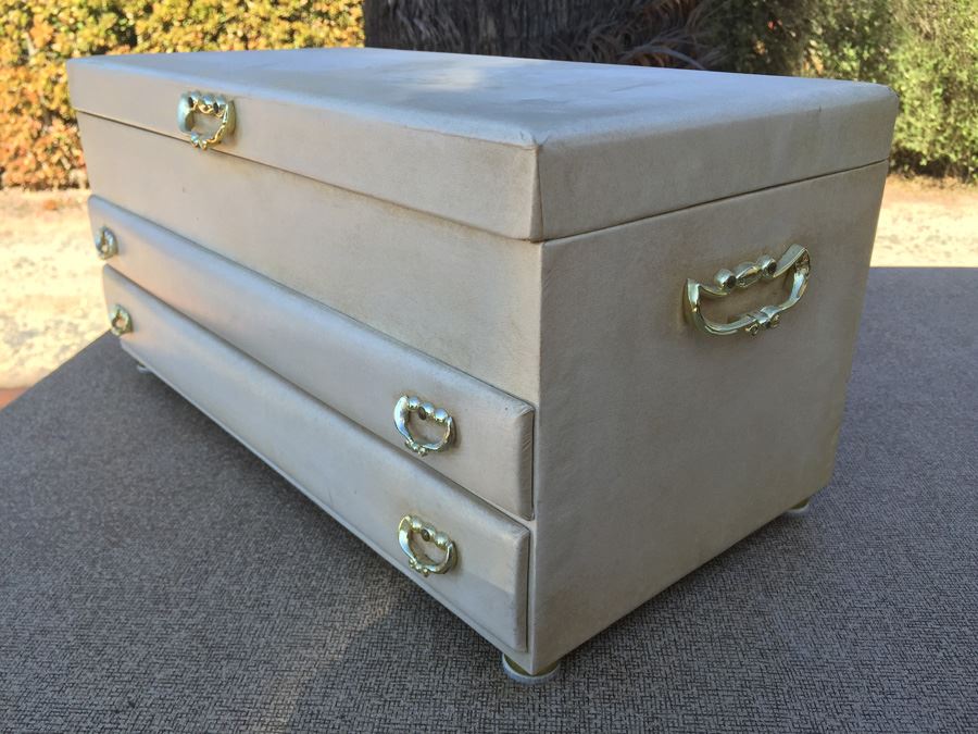 Vintage Jewelry Box Filled With Jewelry And Several Watches [Photo 5]