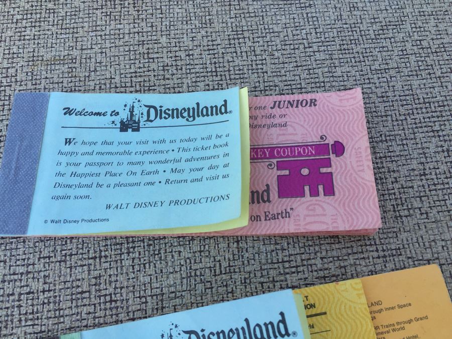 Huge Lot Of Collectible DISNEYLAND Admission Ticket Books [Photo 11]
