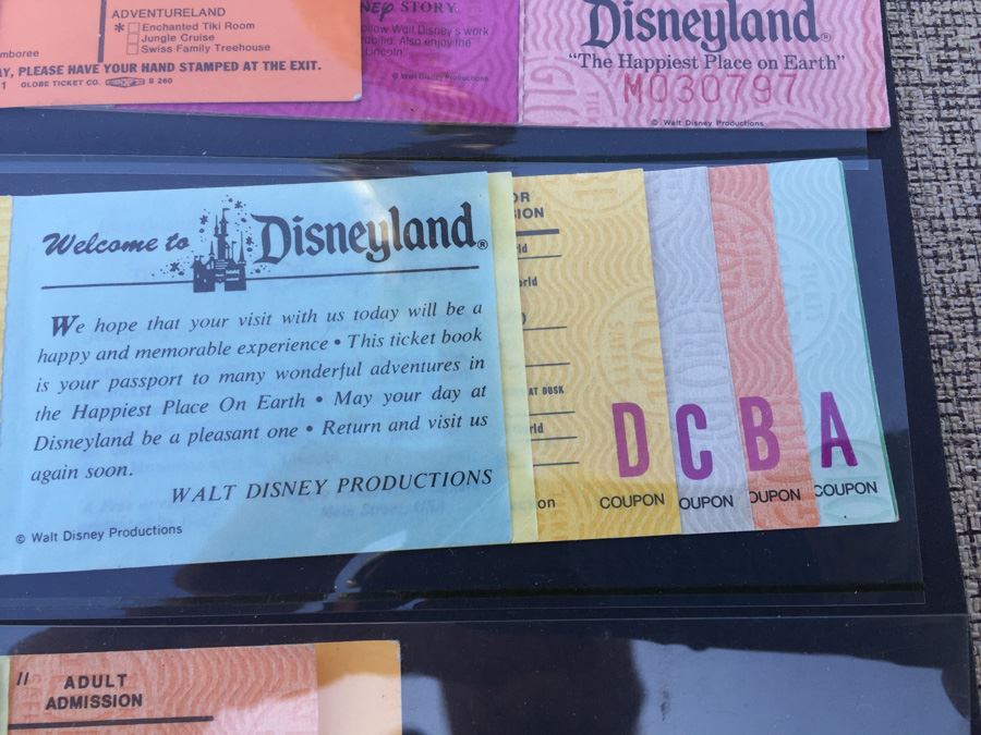 Lot Of Collectible DISNEYLAND Admission Ticket Books [Photo 3]