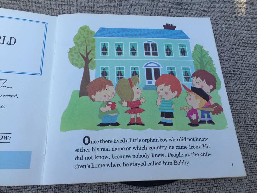 1968 Walt Disney's 'It's A Small World' 24 Page Book With Record [Photo 10]