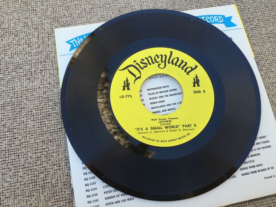 Disneyland Record 'It's A Small World' 45 Record [Photo 4]