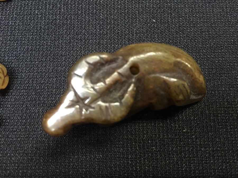 Carved Jade Figures [Photo 5]