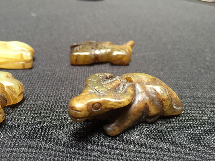 Carved Jade Figures [Photo 6]