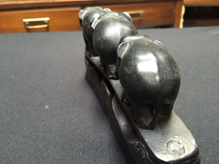 Ebony Carved Walking Elephants [Photo 10]